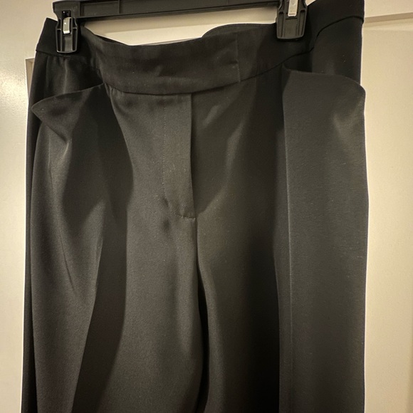 Anne Klein Pants Suit - black. Size 10. - Picture 5 of 8